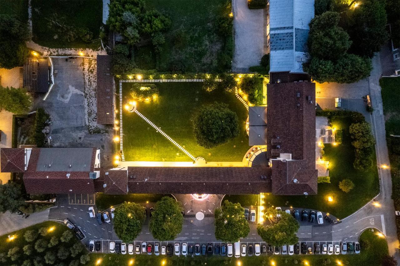 Hotel Villa I Pini Malo  Dış mekan fotoğraf